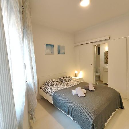 Family Apartment Close To Parc Gueell บาร์เซโลนา ภายนอก รูปภาพ
